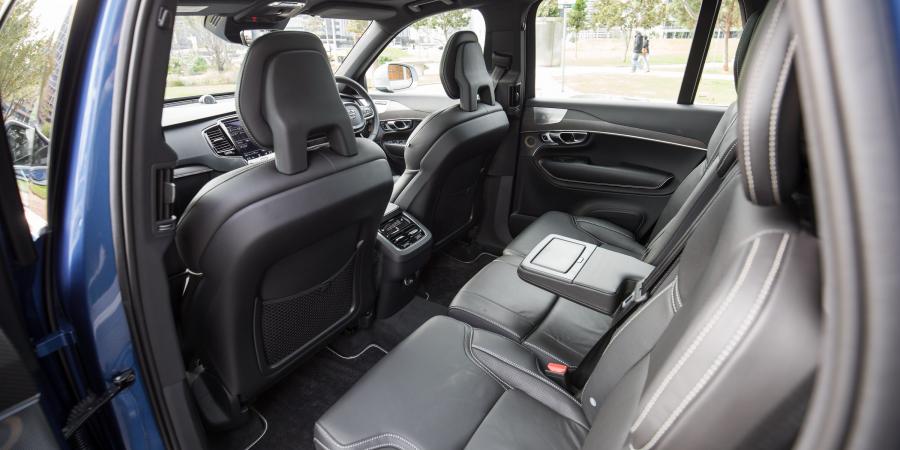 Интерьер Volvo XC90 T6 R-Design 2016 года  (AU) (фото 22 из 23)